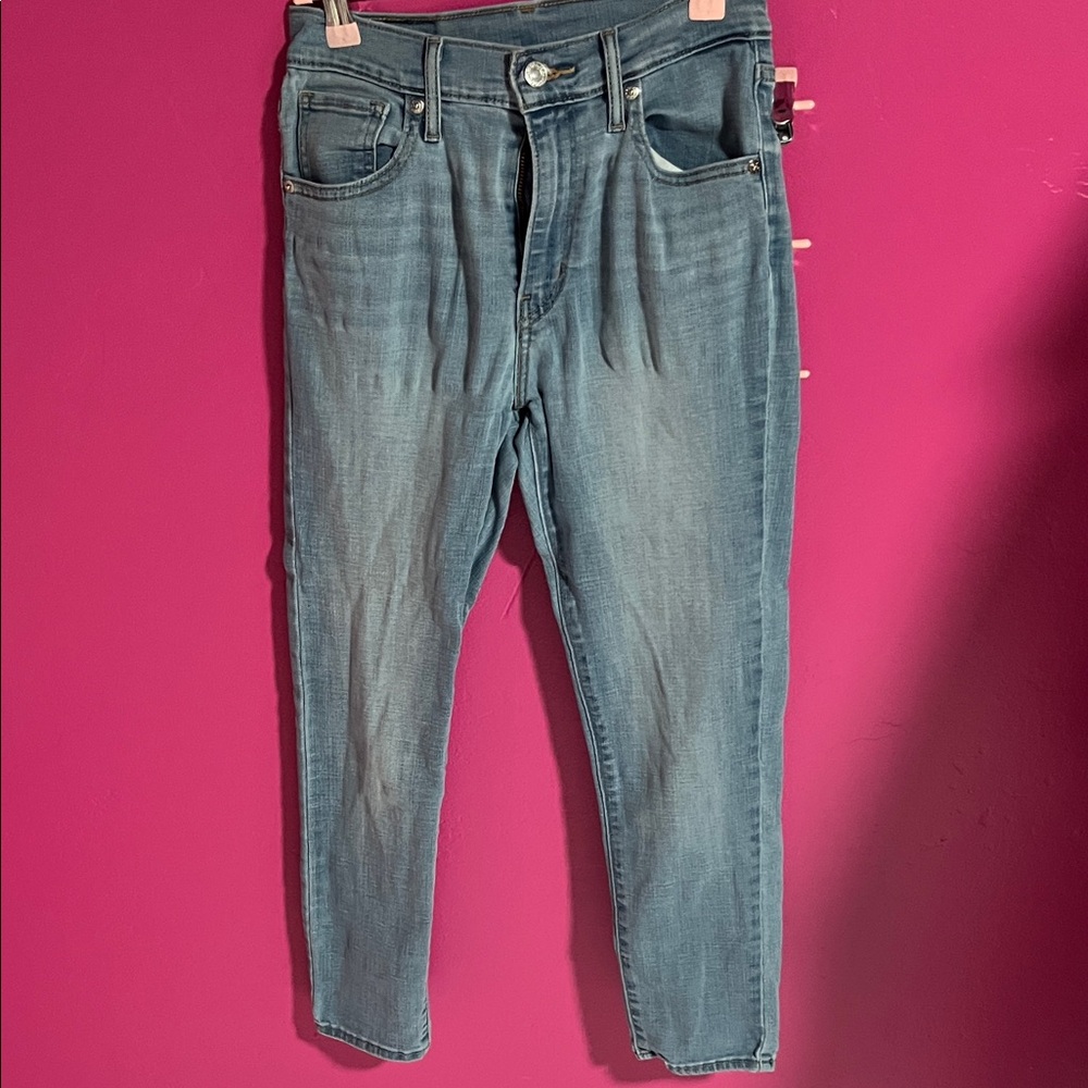 Women's Skinny Jeans in Light Blue Wash